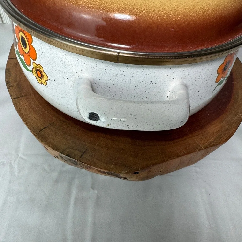 Vintage 70's Harvest Blossom Porcelain Enamel Cookware Stock Pot RETRO